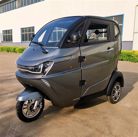 Family Use Electric Three Wheel Motorcycle Taxi with 60V3000W Motor ...