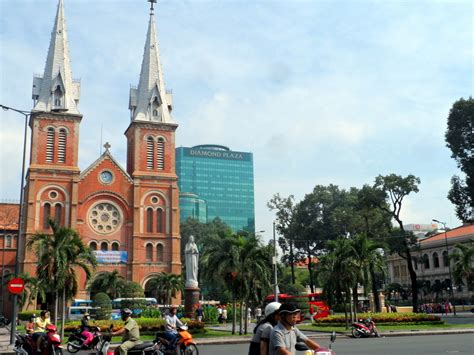 Nha Tho Duc Ba Saigon – Notre Dame Basilica