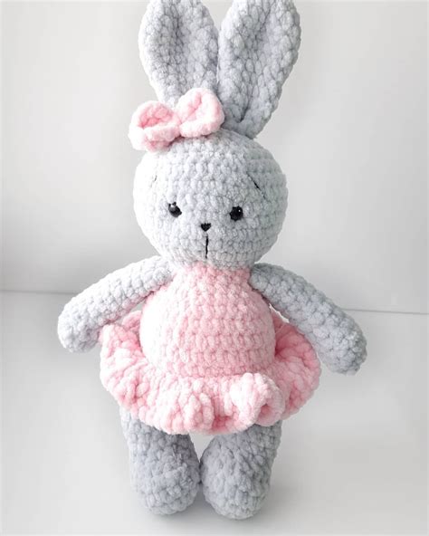 Crochet plush bunny free pattern | Crochet bunny pattern, Crochet bunny ...