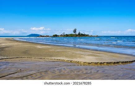 Yarrabah Images, Stock Photos & Vectors | Shutterstock