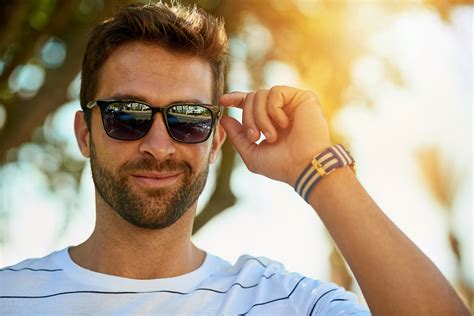 Top 5 Best Sunglasses for Men | Watchroom24