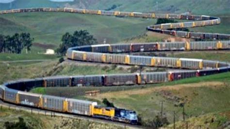 ये है दुनिया की सबसे लम्बी ट्रैन Longest train in the world - YouTube