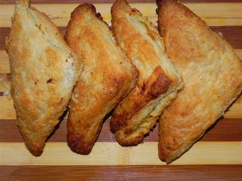 Sachi's Kitchen: Veg Puff/Baked Samosa Recipe