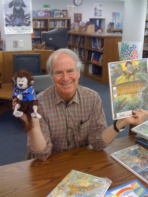 Cecil discusses with author/illustrator Steven Kellogg- | Flickr