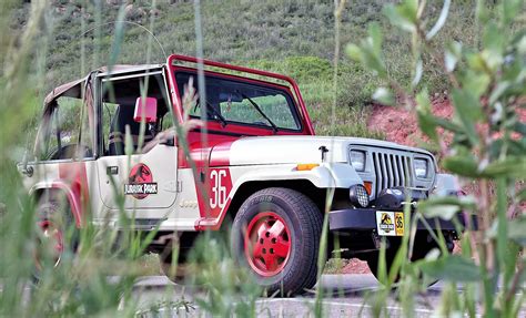 ‘Jurassic Park’ Jeep Wrangler re-creations on dinosaur trail ...