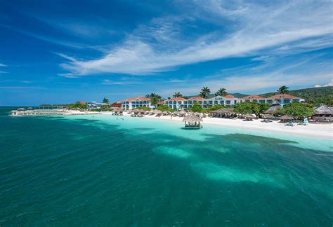 FULL REVIEW: What Guests Love About Sandals Montego Bay