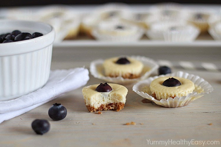 Skinny Blueberry Cheesecake Bites