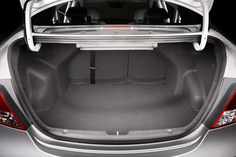 Hyundai Solaris trunk