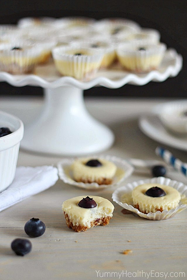 Skinny Blueberry Cheesecake Bites