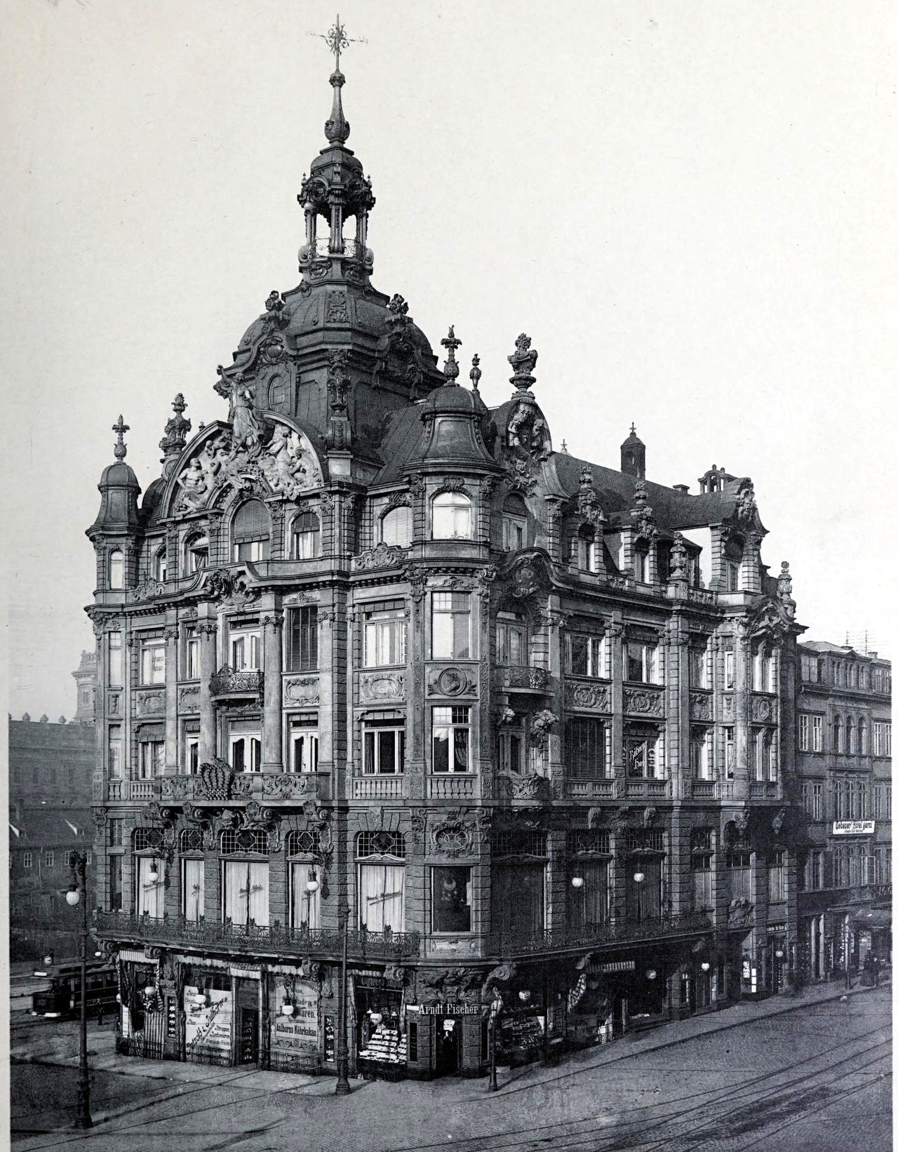 The Kaiserpalast residential building, Dresden