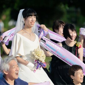 「セルフ結婚式」で祝う私の人生　悩んだ思春期を越えてトランスジェンダー女性が誓ったこと