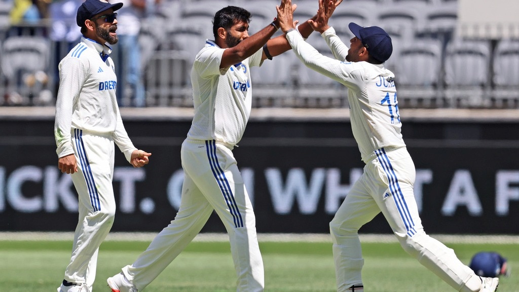 Jasprit Bumrah, Dhruv Jurel, Virat Kohli(AP Photo/Trevor Collens)