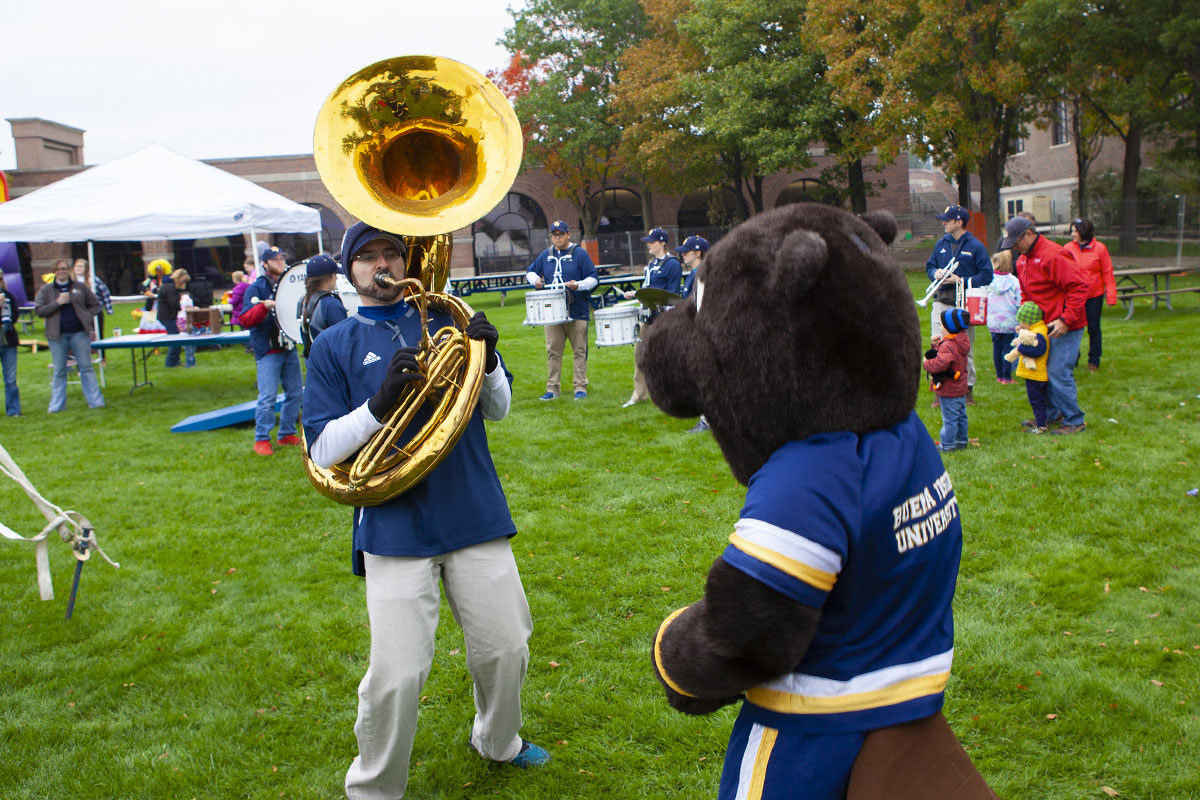 Buford dances with the band