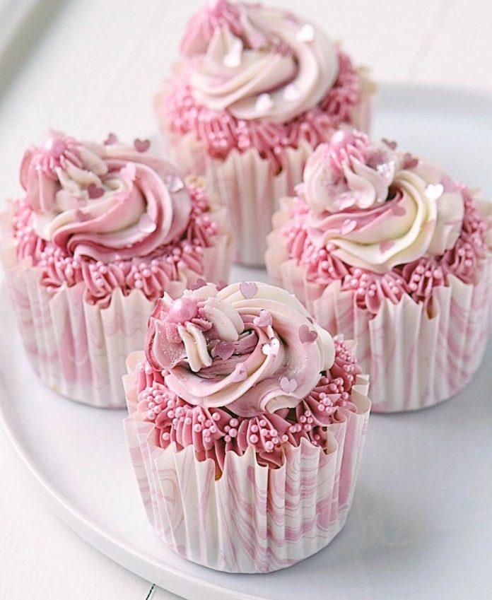 Cupcake hồng cực dễ thương(Ảnh: internet)