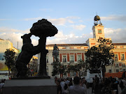 Last November, the City Council of Madrid tendered a single contract for . (puerta del sol)