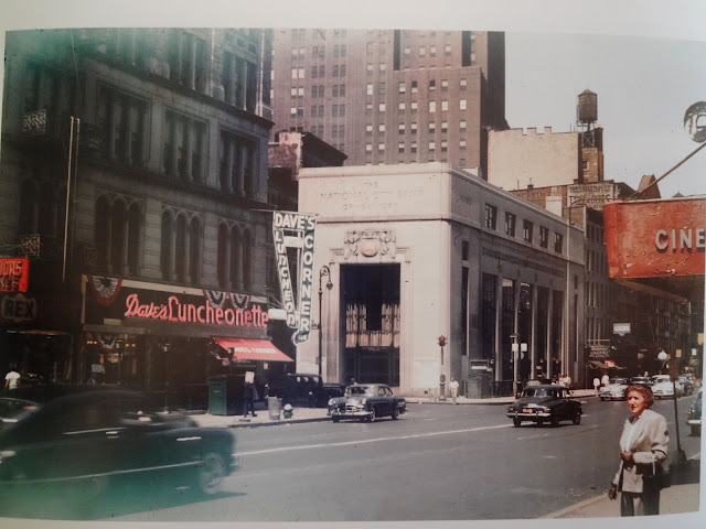 Canal Street and Broadway NYC in the 1950s randommusings.filminspector.com