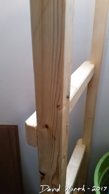 simple wood ladder, build plans, dimensions, nails, glue