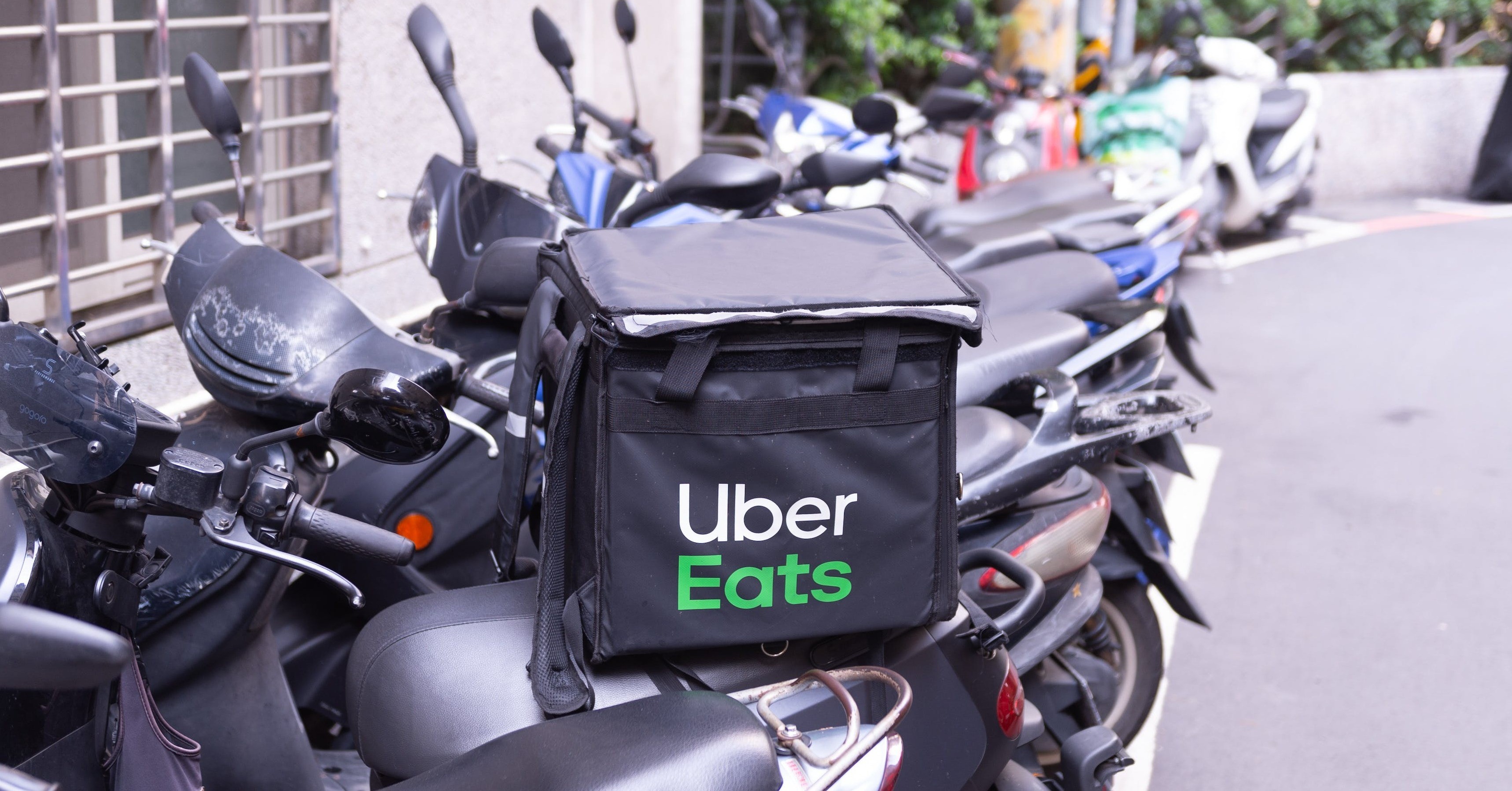 外送員狠當 Uber Eats 內鬼，4 年內開假店、改帳戶詐騙 837 萬元