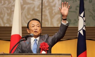 駐日代表處慶雙十 麻生太郎：台日關係至關重要