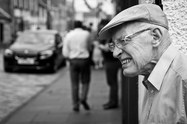 lighting,street,light,shadow,portrait,old