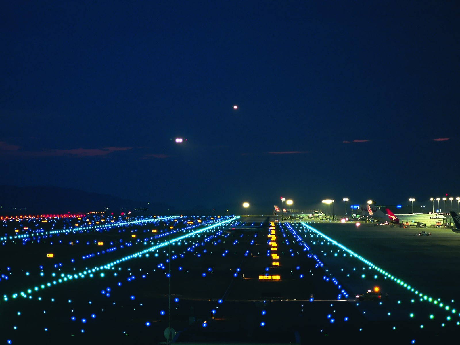 lights, night, airplane, skyline, evening, horizon, airport, dusk, light, lighting, darkness, atmosphere of earth