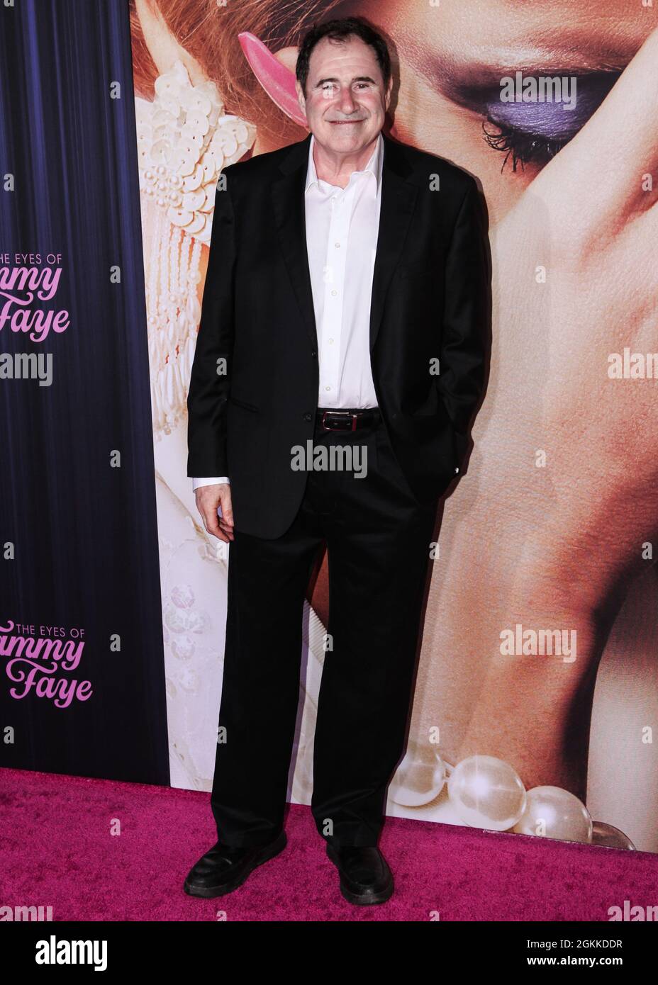 New York City, United States. 14th Sep, 2021. MANHATTAN, NEW YORK CITY, NEW YORK, USA - SEPTEMBER 14: Actor Richard Kind arrives at the New York Premiere Of Fox Searchlight Pictures' 'The Eyes Of Tammy Faye' held at the SVA Theater on September 14, 2021 in Manhattan, New York City, New York, United States. (Photo by Kevin Lian/Image Press Agency) Credit: Image Press Agency/Alamy Live News Stock Photo