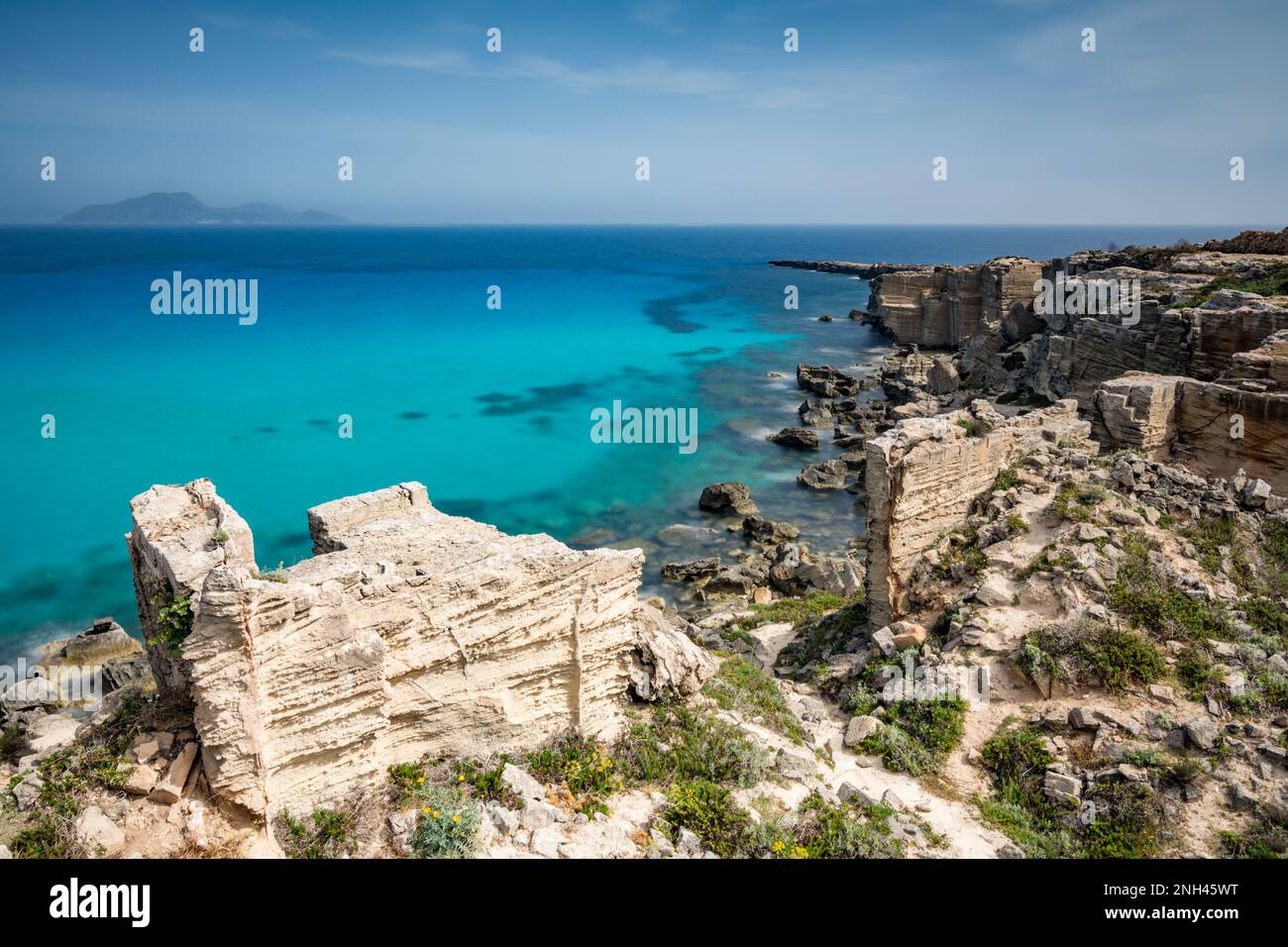 Cala Rossa bay, Sicily Stock Photo - Alamy