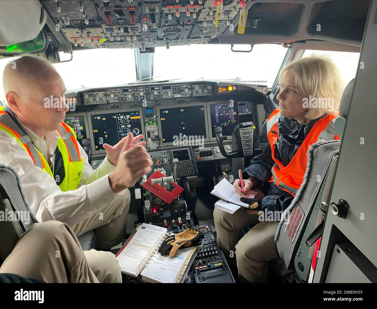 Portland, United States. 07th Jan, 2024. NTSB investigators examine the cockpit of Alaska Airlines Flight 1282, a Boeing 737-9 MAX commercial aircraft, January 7, 2024 in Portland, Oregon. The aircraft suffered a blowout of a door plug on January 5th resulting in uncontrolled decompression of the aircraft and forcing an emergency landing. Credit: NTSB/National Transportation Safety Board/Alamy Live News Stock Photo