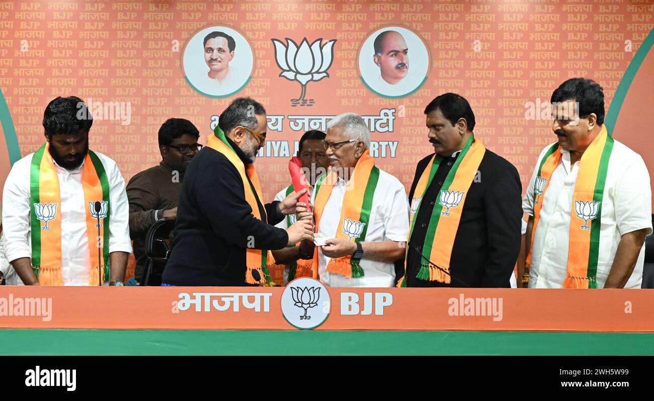 India. 07th Feb, 2024. NEW DELHI, INDIA - FEBRUARY 7: Ex. MLAs of ADMK and DMK join BJP in presence of Union Minister and BJP senior leader Rajeev Chandrasekhar, Tamil Nadu BJP President K. Annamalai at party headquarters on February 7, 2024 in New Delhi, India. (Photo by Sonu Mehta/Hindustan Times/Sipa USA) Credit: Sipa USA/Alamy Live News Stock Photo