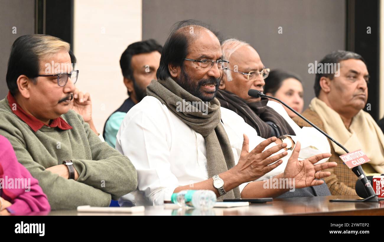 New Delhi, India. 11th Dec, 2024. NEW DELHI, INDIA - DECEMBER 11: Member of Rajya Sabha and Leader of DMK Party Tiruchi N. Siva address along with Congress President Mallikarjun Kharge with MPs from INDIA bloc parties addresses a press conference, on the issue Congress calls Rajya Sabha chairman Jagdeep Dhankhar ‘biggest reason for disruption' at Constitution Club on December 11, 2024 in New Delhi, India. (Photo by Sonu Mehta/Hindustan Times/Sipa USA) Credit: Sipa USA/Alamy Live News Stock Photo