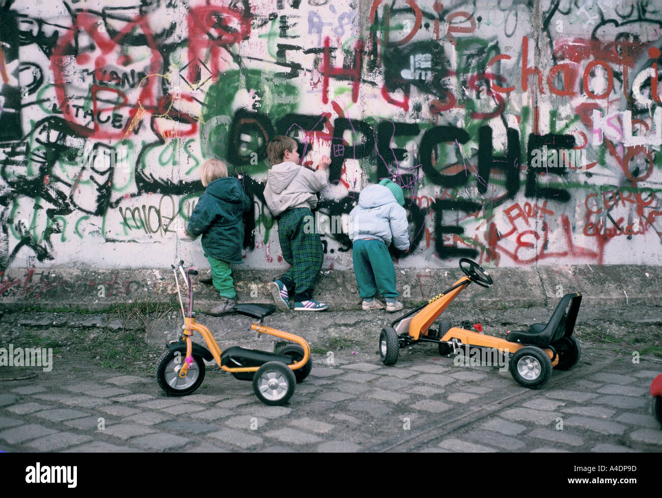 The Berlin wall at Potsdamer Place pre-unification, March 1989 Stock Photo