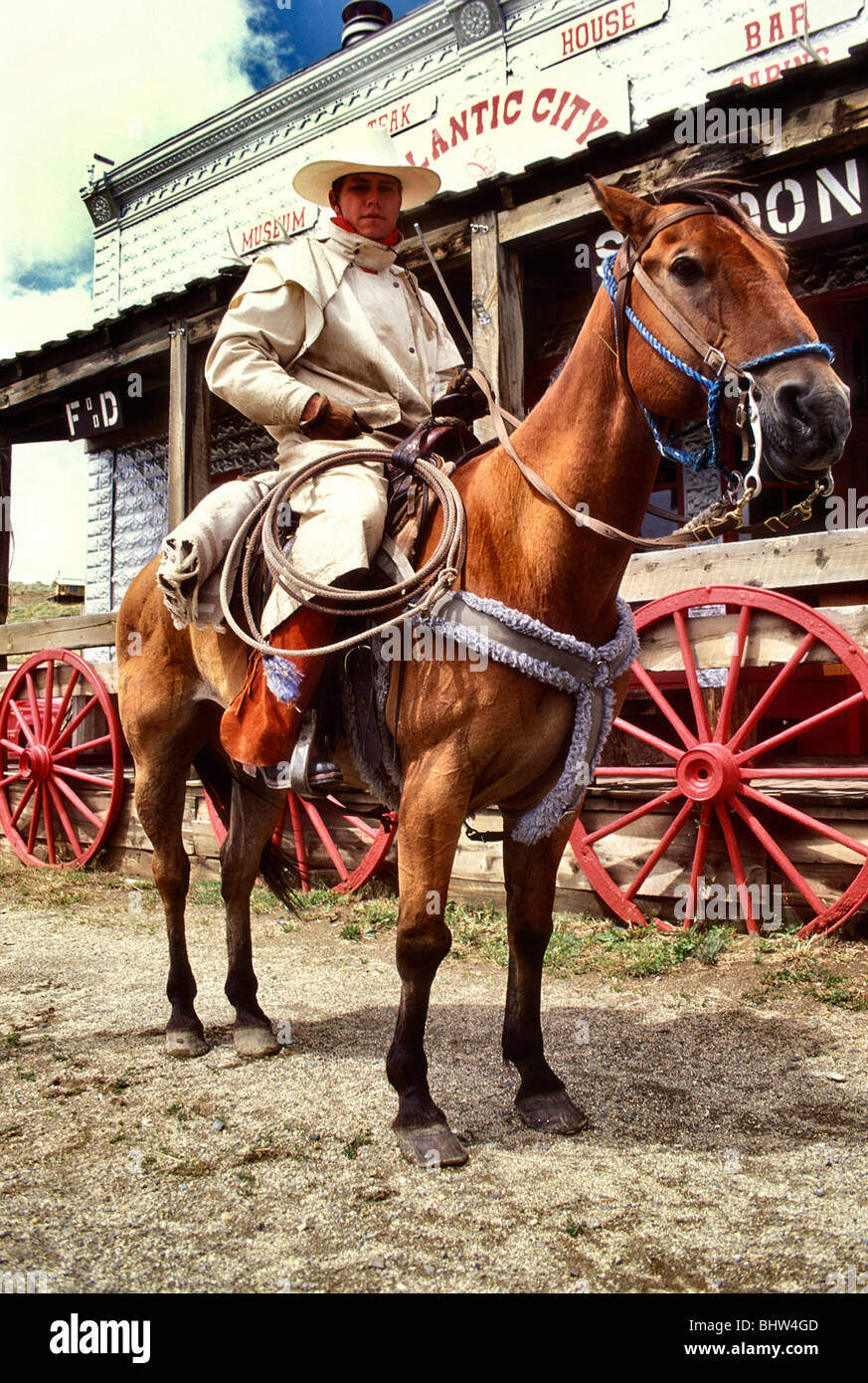 Wild west cowboy horse hi-res stock photography and images - Alamy