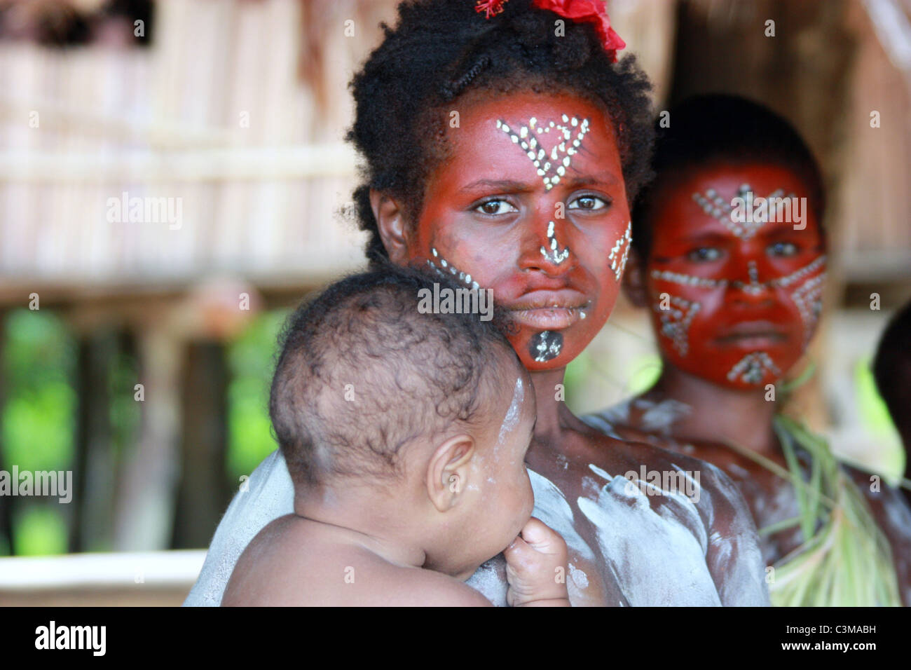 Women who live by the Karawari River in PNG Stock Photo