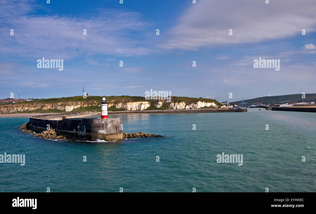 Lighthouse and Harbour Wall, Port of Newhaven, East Sussex, England Stock Photo