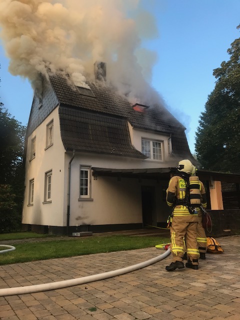 FW-BOT: Dachstuhlbrand an der Robert-Brenner-Straße