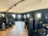 « Du haut de gamme à prix raisonnable » : on a testé cette nouvelle salle de sport à Charbonnières-les-Bains