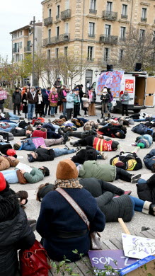 A la marche contre les violences faites aux femmes à Bourg-en-Bresse : «Victime je te crois, agresseur je te vois»