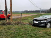 Une voiture fait des tonneaux devant le skatepark de Domblans