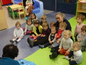 Les bénévoles de la bibliothèque se sont rendues à la crèche