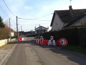 Rue de la Gare : un essai de chicane pour ralentir la circulation est en cours