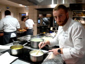 Antoine Bergeron, chef étoilé à La Source : « Je suis un locavore »