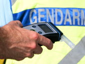 Se croyant trop alcoolisé, il tente de semer les gendarmes... mais était en règle