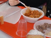 Des tripes servies au petit-déjeuner de l’école ? L’intox qui a inquiété les habitants