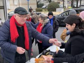 Ils vendent deux tonnes de pommes de terre pour aider les agriculteurs