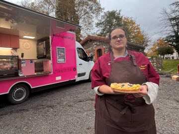 «Les gens nous attendaient»: ﻿elle tient une pâtisserie ambulante dans les monts du Lyonnais