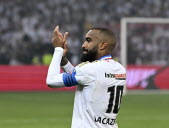 Alexandre Lacazette restera à l'OL la saison prochaine