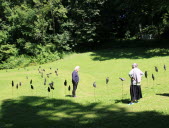 À Montchauvier, promenade dans le parc parmi les sculptures