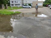 À Ambronay, les locataires des Ravinelles excédés par une fuite d’eau enfin coupée