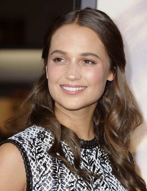 Alicia Vikander