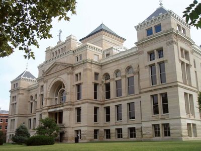 Wichita: Old Sedgwick County Courthouse